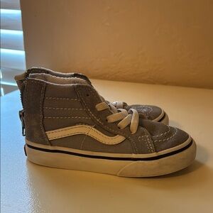 Vans Gray and White Sneakers for Everyday Comfort